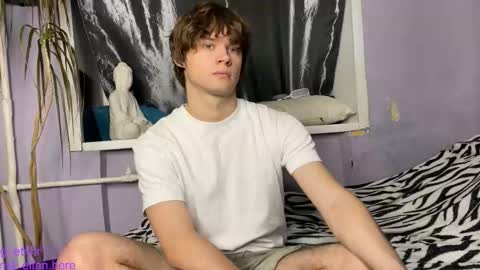 Snapshot of eitanhere chatting on 11-29-25, 01:47 Eitan online show from 11-29-25, 01:47