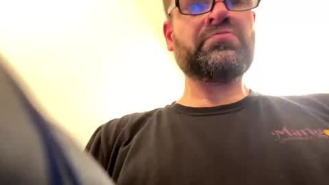 Snapshot of ejbooker11 chatting on 11-01-25, 04:58 PiedPiper online show from 11-01-25, 04:58