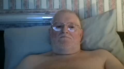 eketman1964 online show from 04-18-26, 10:21