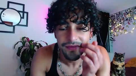 xoxo online show from 04-01-26, 12:11