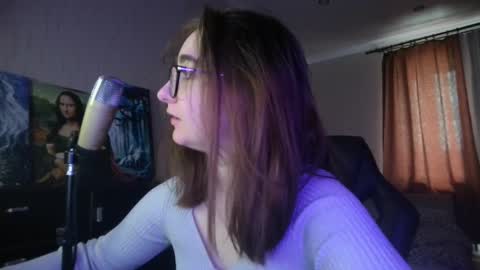 If you like it when I meow give me a thumbs up online show from 03-11-25, 09:02