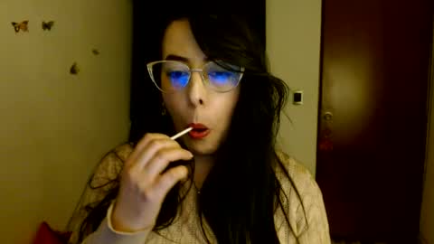 Snapshot of ela_3611 chatting on 07-10-26, 03:55 ela_3611 online show from 07-10-26, 03:55