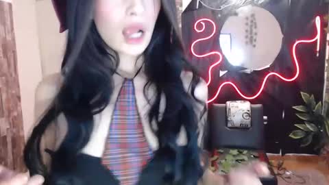 Snapshot of ela_foxyy chatting on 12-06-24, 05:22 ELA online show from 12-06-24, 05:22