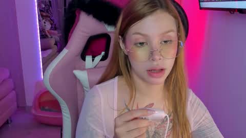 Ela online show from 11-23-25, 06:13