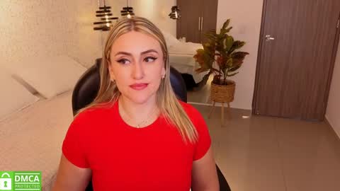 Snapshot of ela_ps chatting on 10-06-25, 12:13 LOREIN online show from 10-06-25, 12:13