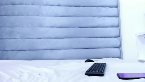 elaisaprincess online show from 02-18-25, 08:36