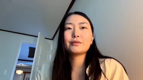 Mila online show from 06-19-26, 06:07