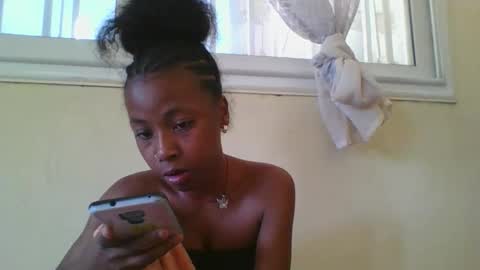 elalia1234 online show from 12-05-25, 06:00