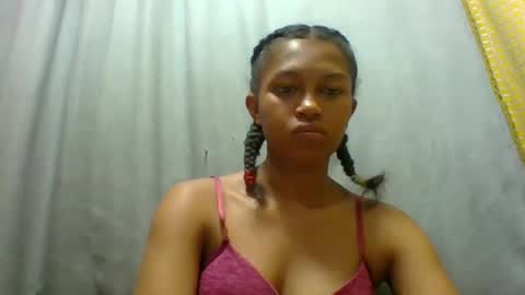 Snapshot of elaliealdy chatting on 03-27-26, 07:36 elaliealdy online show from 03-27-26, 07:36