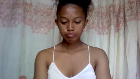 Snapshot of elaliealdy chatting on 05-08-26, 06:52 elaliealdy online show from 05-08-26, 06:52