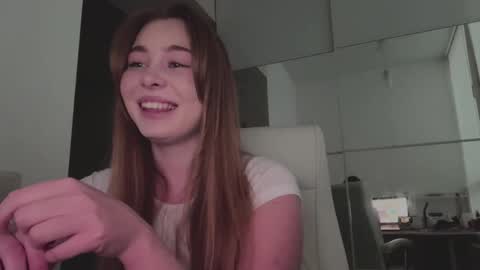 Lora online show from 03-09-26, 02:54