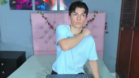 Elan Giralon online show from 12-17-25, 10:38