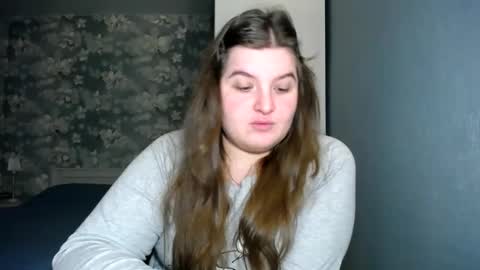 Elanis online show from 01-17-25, 02:28