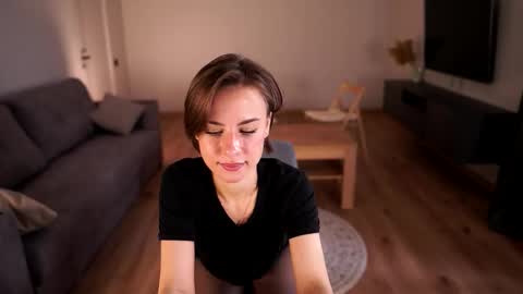 Snapshot of elannand chatting on 10-09-25, 06:11 ELA 3 online show from 10-09-25, 06:11