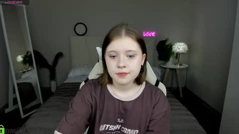 Elly online show from 07-08-26, 03:00