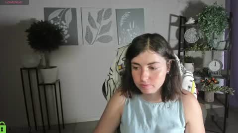 Snapshot of elara_starfall chatting on 07-06-26, 05:37 Marta online show from 07-06-26, 05:37