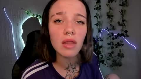 Snapshot of elastikiss chatting on 06-21-26, 05:21 elastikiss online show from 06-21-26, 05:21