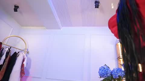 Snapshot of elasummeer chatting on 07-23-26, 12:03 Elasummeer online show from 07-23-26, 12:03