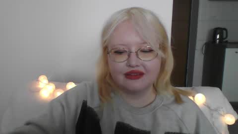 elayne_sweet online show from 03-22-26, 08:07