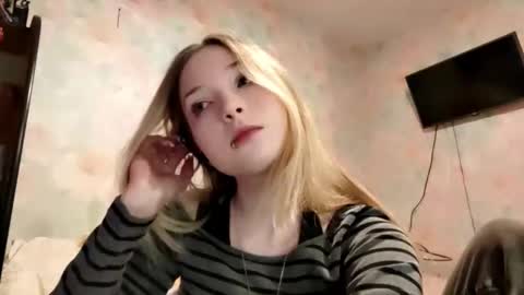 MIa online show from 04-17-26, 11:02