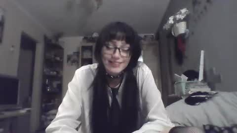 Lia online show from 06-18-26, 06:45