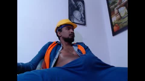 Snapshot of elcaballeroblack chatting on 09-27-25, 03:22 elcaballeroblack online show from 09-27-25, 03:22