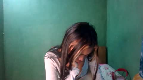 Snapshot of eldie69 chatting on 06-10-26, 03:50 eldie69 online show from 06-10-26, 03:50
