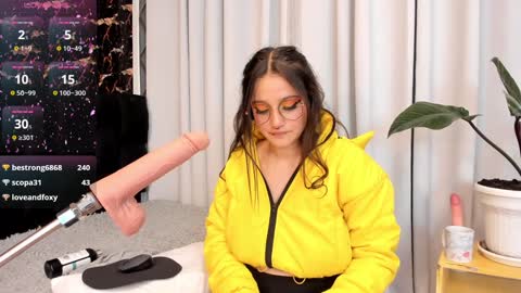 Snapshot of elecktra_sweet chatting on 01-05-25, 01:56 Elecktra online show from 01-05-25, 01:56