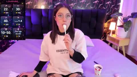 Snapshot of elecktra_sweet chatting on 03-07-25, 07:27 Elecktra online show from 03-07-25, 07:27