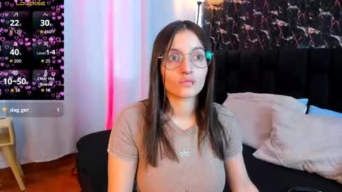 Snapshot of elecktra_sweet chatting on 10-13-25, 07:25 Elecktra online show from 10-13-25, 07:25