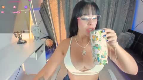 Snapshot of electrahott chatting on 06-10-26, 03:11 My favorite tip 333 222 111 99 66 44 online show from 06-10-26, 03:11