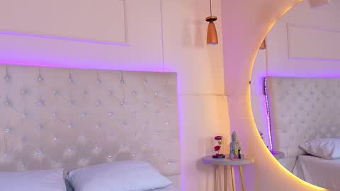 Snapshot of electrascot chatting on 09-20-25, 07:26 ELECTRA online show from 09-20-25, 07:26