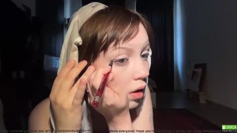 Snapshot of electric_woman chatting on 06-17-26, 01:34 Aleksa online show from 06-17-26, 01:34