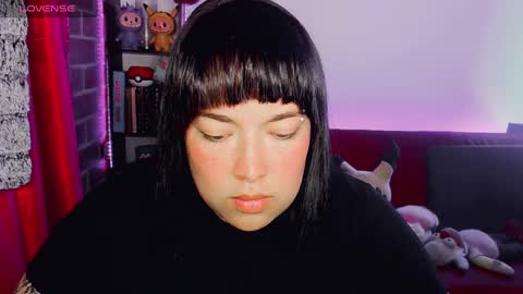 Snapshot of electricsapphire chatting on 11-06-25, 04:02 Alejandra online show from 11-06-25, 04:02