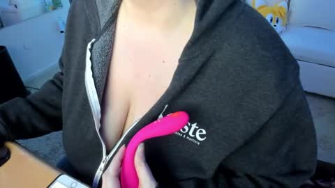 electrifiedlove_ online show from 02-19-25, 09:03