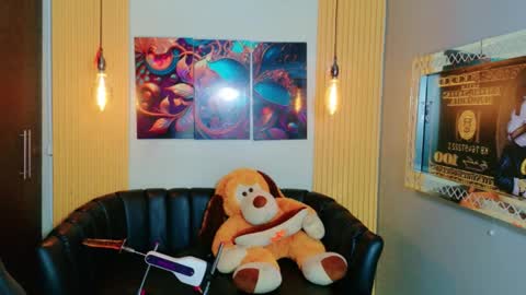 Snapshot of electrogoddess chatting on 11-27-25, 03:08 electrogoddess online show from 11-27-25, 03:08