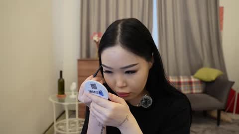 Snapshot of elegant_vibes chatting on 11-15-25, 07:27 Jess online show from 11-15-25, 07:27