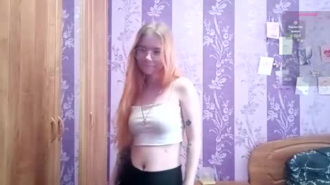 Mia online show from 02-24-26, 04:32