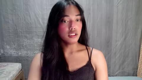 Snapshot of elenacum chatting on 10-15-25, 01:55 elenacum online show from 10-15-25, 01:55