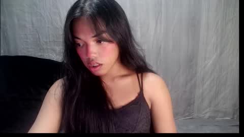 Snapshot of elenacum chatting on 10-23-25, 04:50 elenacum online show from 10-23-25, 04:50