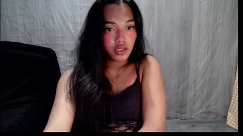 Snapshot of elenacum chatting on 10-27-25, 03:38 elenacum online show from 10-27-25, 03:38