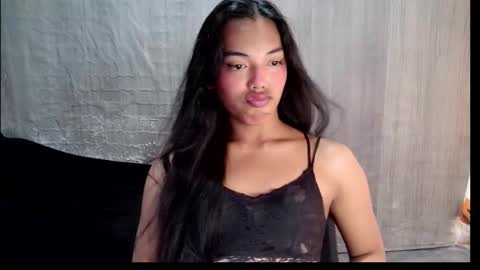 Snapshot of elenacum chatting on 11-18-25, 05:23 elenacum online show from 11-18-25, 05:23