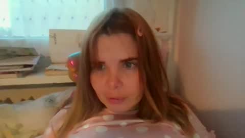 Elena online show from 12-18-25, 02:45