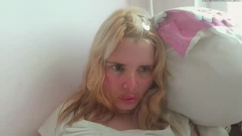 Elena online show from 05-20-26, 02:56