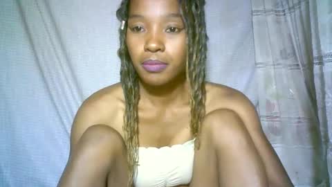 elenah013 online show from 02-06-25, 07:24