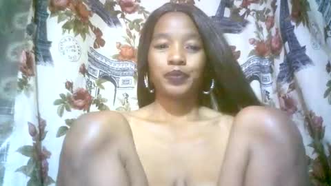 elenah013 online show from 10-18-25, 06:16