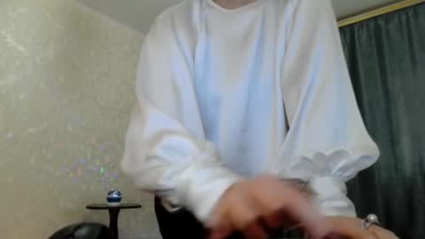 Snapshot of elenaza chatting on 11-16-25, 09:31 elenaza online show from 11-16-25, 09:31