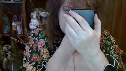 Snapshot of elenazed chatting on 10-11-25, 09:30 ElenaZed online show from 10-11-25, 09:30