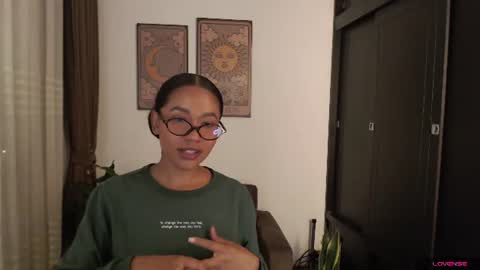 Elenna online show from 06-12-26, 11:57