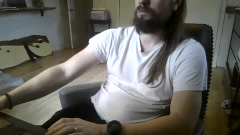 Snapshot of elephantfox chatting on 12-26-24, 08:00 fox online show from 12-26-24, 08:00